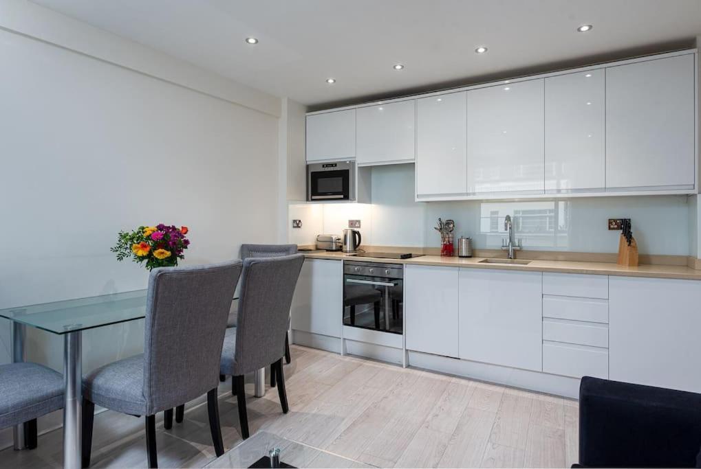 Chic Apartment - Fabulous Central Location In Zone 1 ロンドン エクステリア 写真