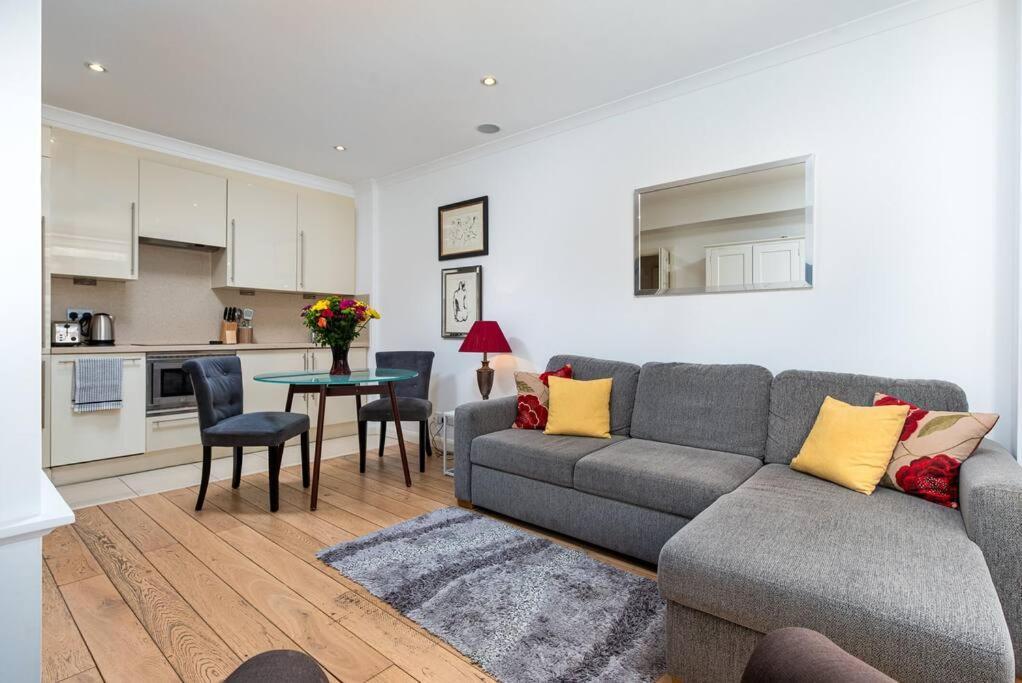 Chic Apartment - Fabulous Central Location In Zone 1 ロンドン エクステリア 写真